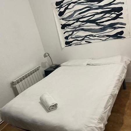 Leon Habitaciones Madrid Kültér fotó