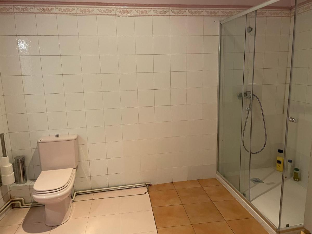 Leon Habitaciones Madrid Kültér fotó