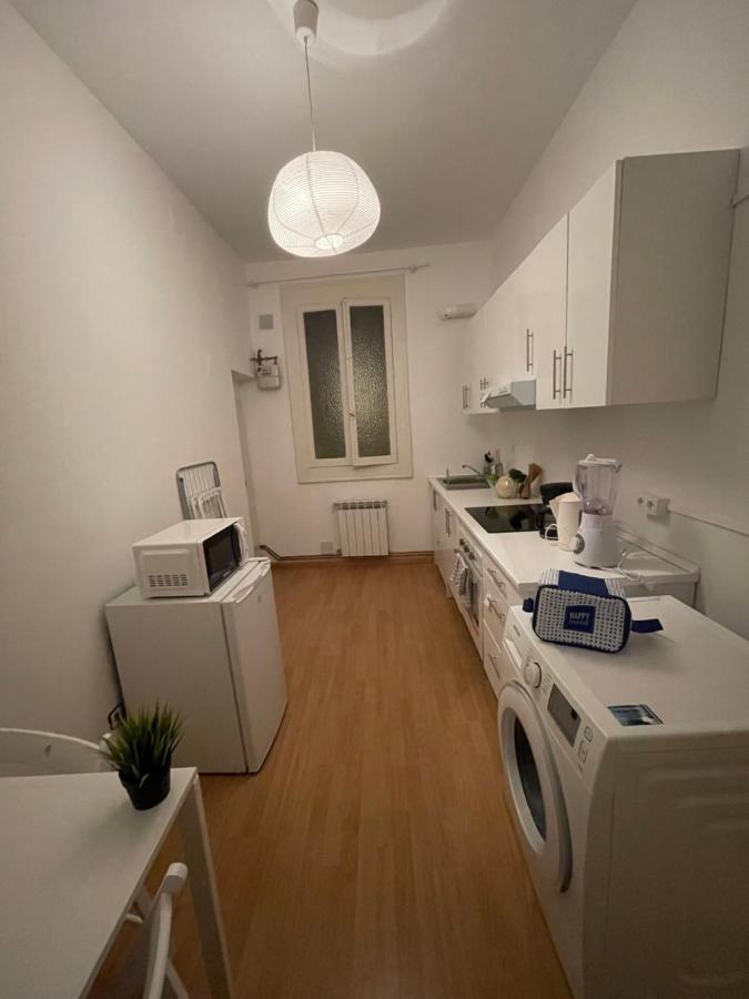 Leon Habitaciones Madrid Kültér fotó