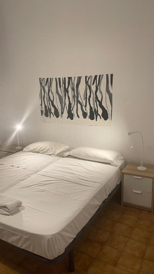 Leon Habitaciones Madrid Kültér fotó